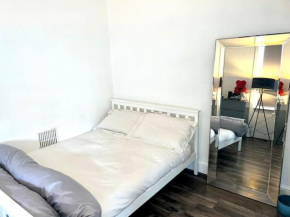 Perfect Location Central London Studio